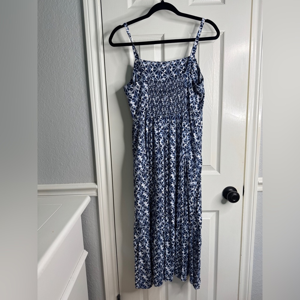 Gap Square Neck Blue And White Patterned Midi Dre… - image 3